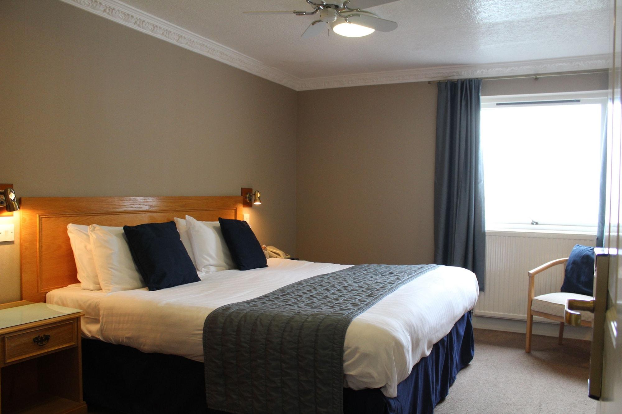Best Western New Holmwood Hotel Каус Экстерьер фото
