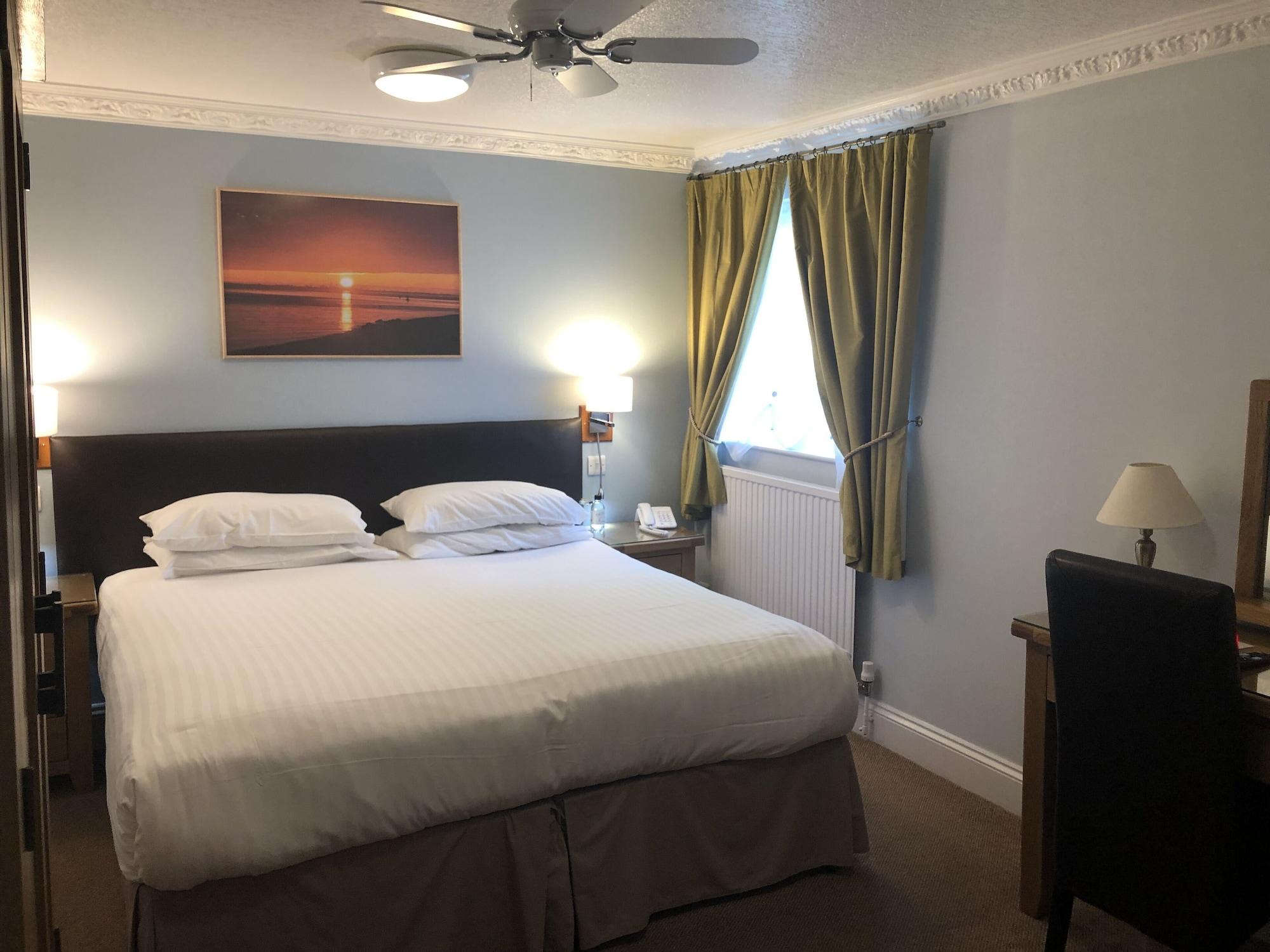 Best Western New Holmwood Hotel Каус Экстерьер фото